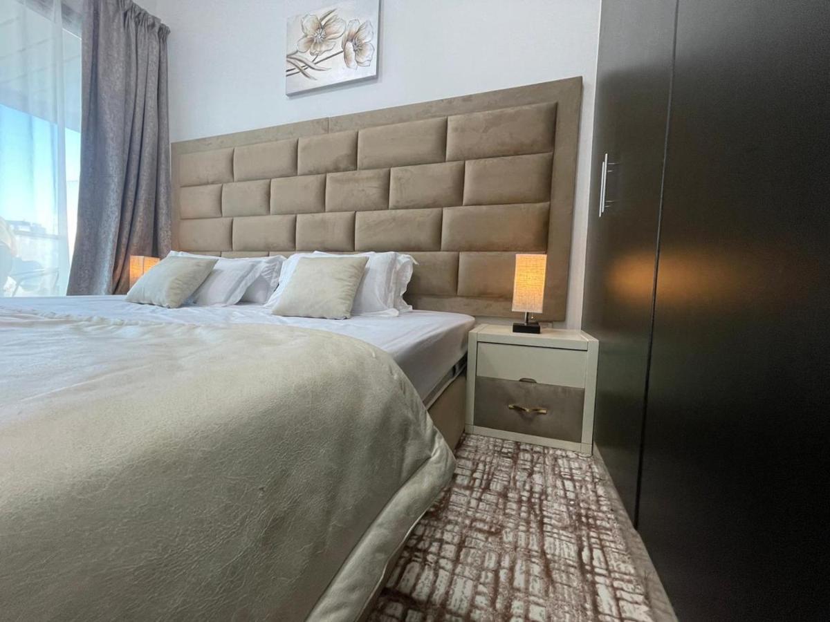 Private Gorgeous Room With Marina View With Shared Kitchen In Shared Apartment Dubai Luaran gambar